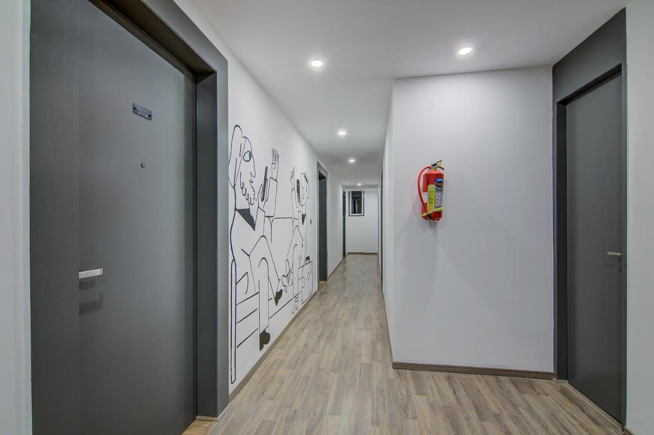 Super Townhouse Global Village Tech Park Near Kengeri Bus Terminal Metro Station Бенґалуру Екстер'єр фото
