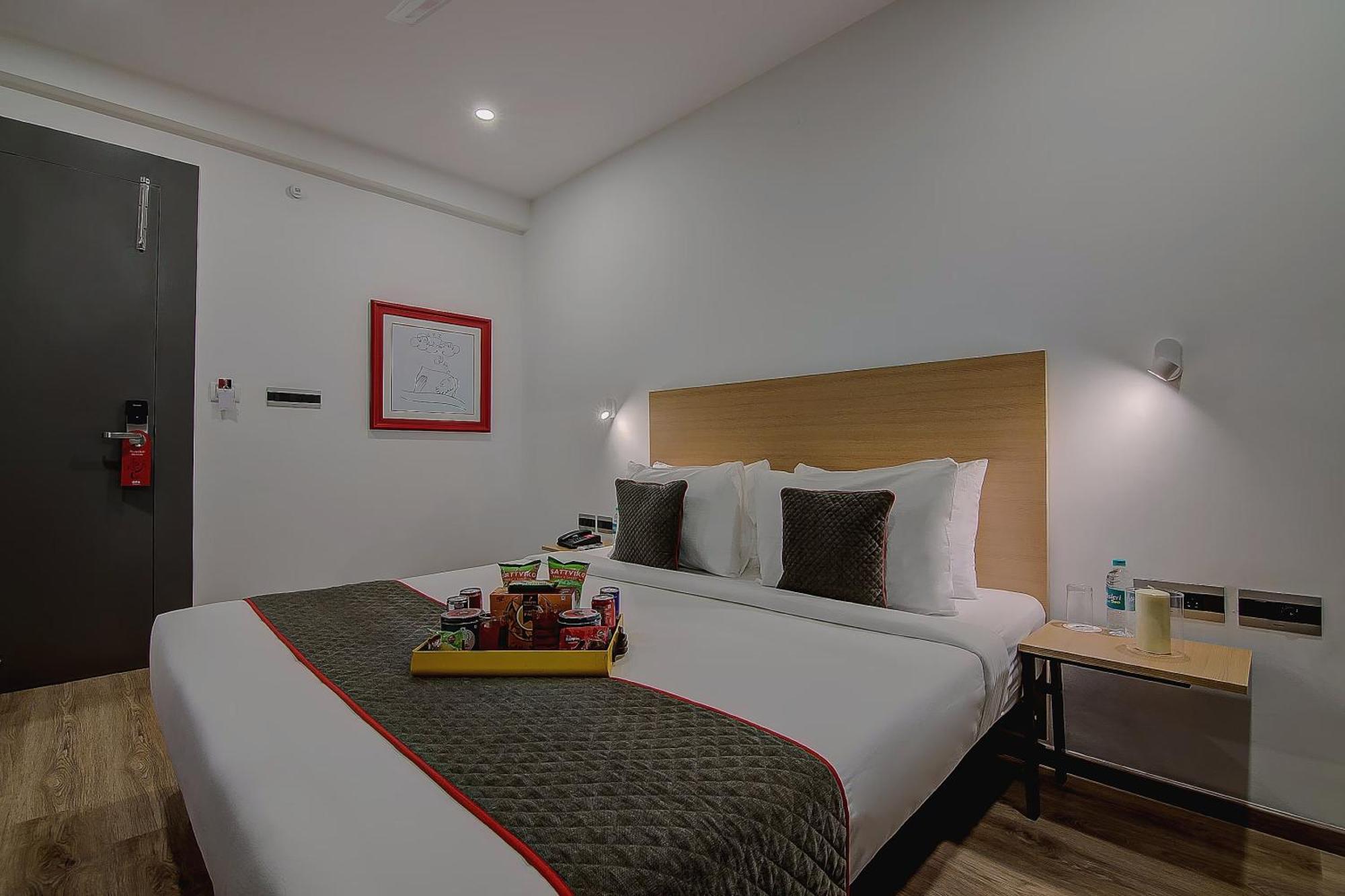 Super Townhouse Global Village Tech Park Near Kengeri Bus Terminal Metro Station Бенґалуру Екстер'єр фото